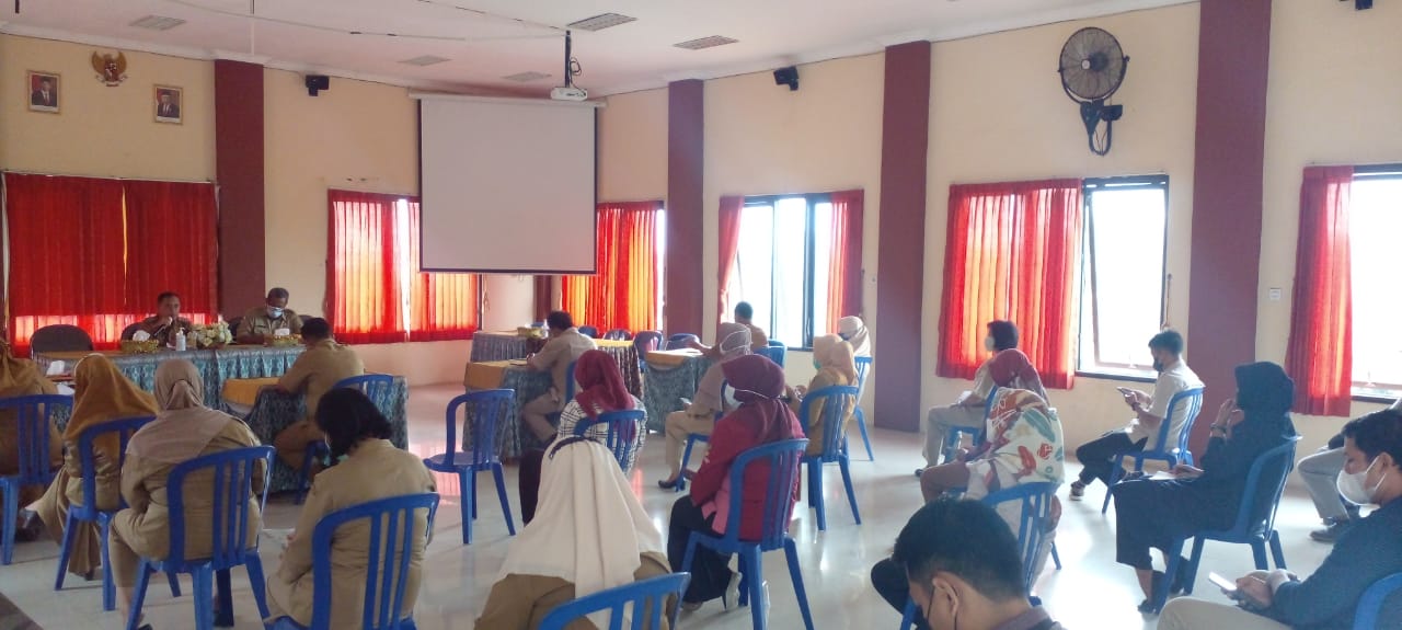 Rapat Seluruh Staf Kec. Pungging
