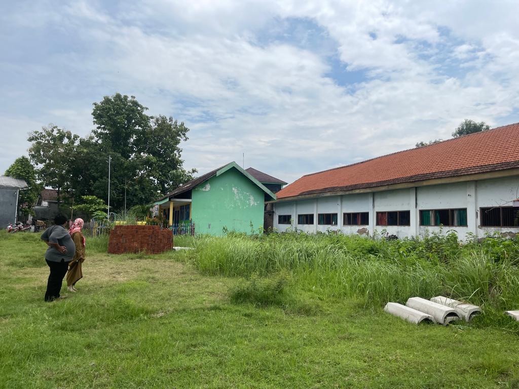 Monev Pembangunan Gedung PAUD di Desa Watukenongo