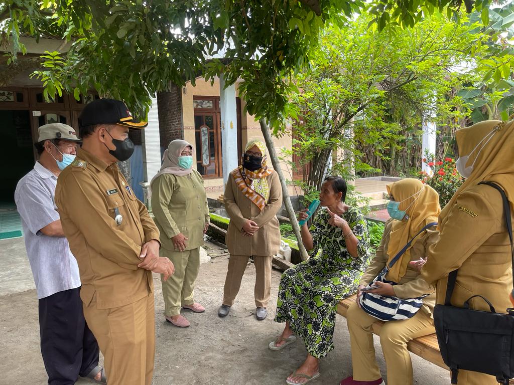 Kunjungan ke Warga ODGJ di Desa Watukenongo